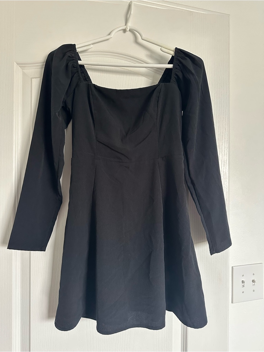 Abercrombie & Fitch Black Long-Sleeve Square Neck Mini Dress